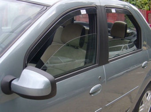 Ветровечки ( дефлекторы) под стекло передние+задние Logan седан (комплект 4шт.) Производитель: Breckner Germany. 